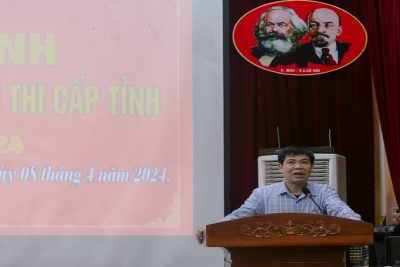 Trường THPT Nam Trực tổ chức Chương trình trao thưởng cho giáo viên và học sinh đạt thành tích trong các cuộc thi, hội thi cấp tỉnh năm học 2023-2024