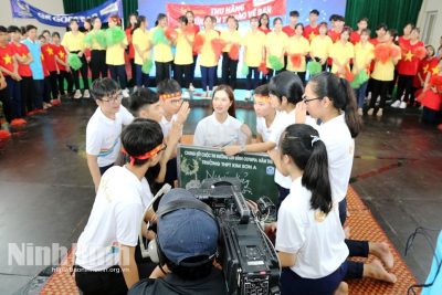 Học sinh Nguyễn Thị Thu Hằng – Trường THPT Kim Sơn A vô địch cuộc thi đường lên đỉnh Olympia lần thứ 20